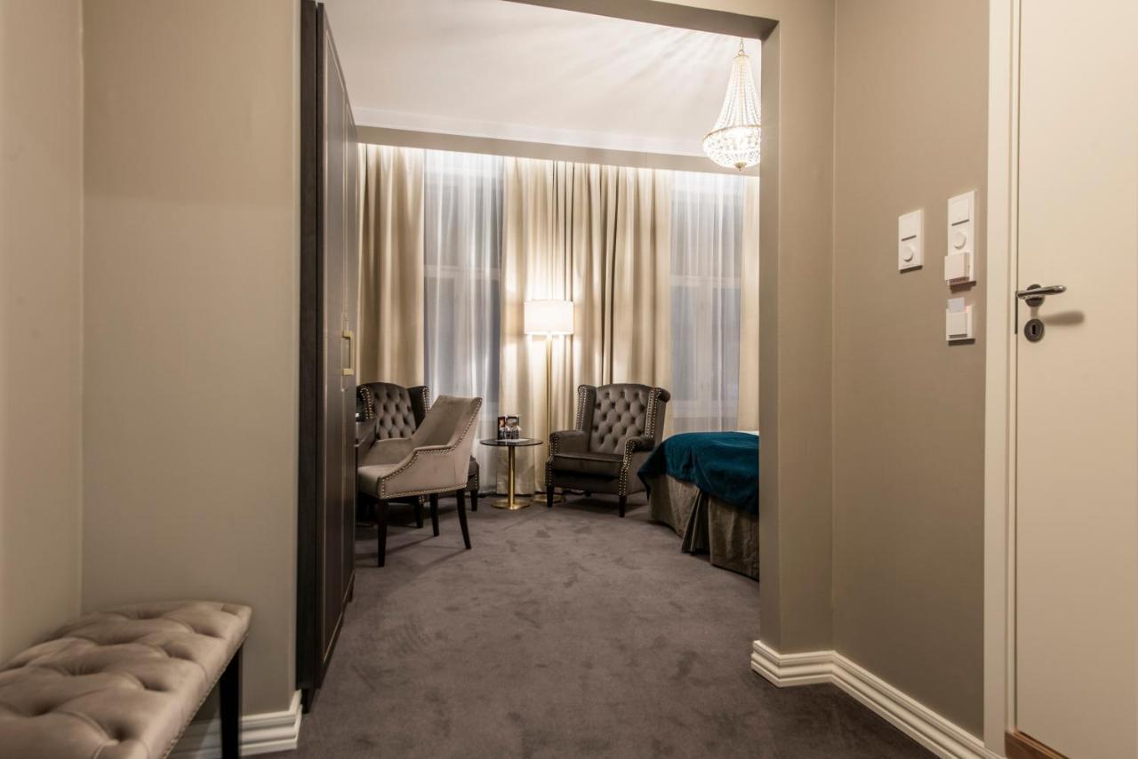 Home Hotel Grand Йёвик Экстерьер фото