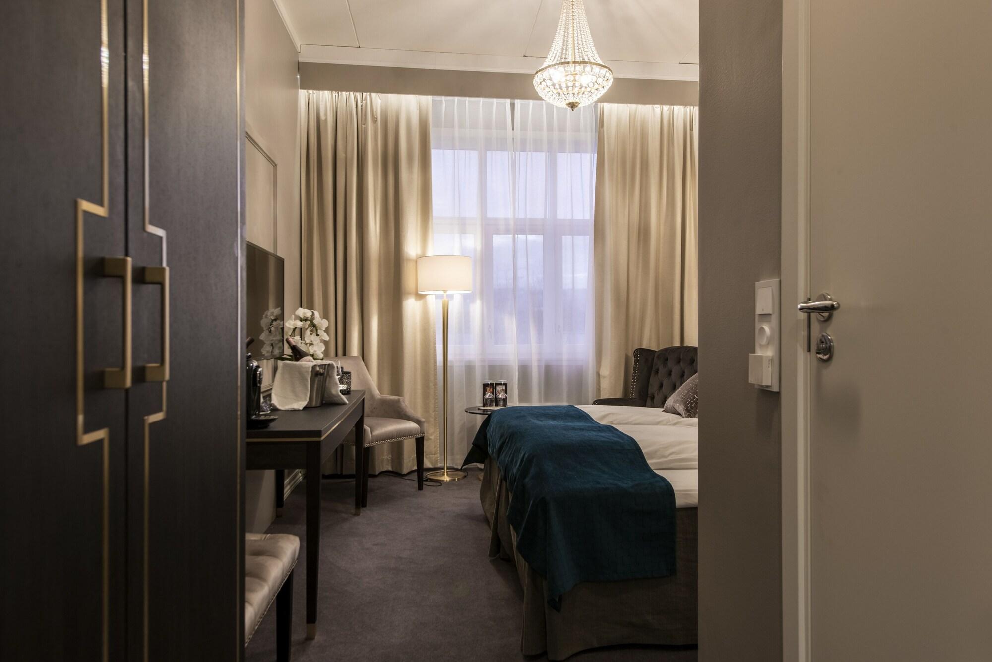 Home Hotel Grand Йёвик Экстерьер фото