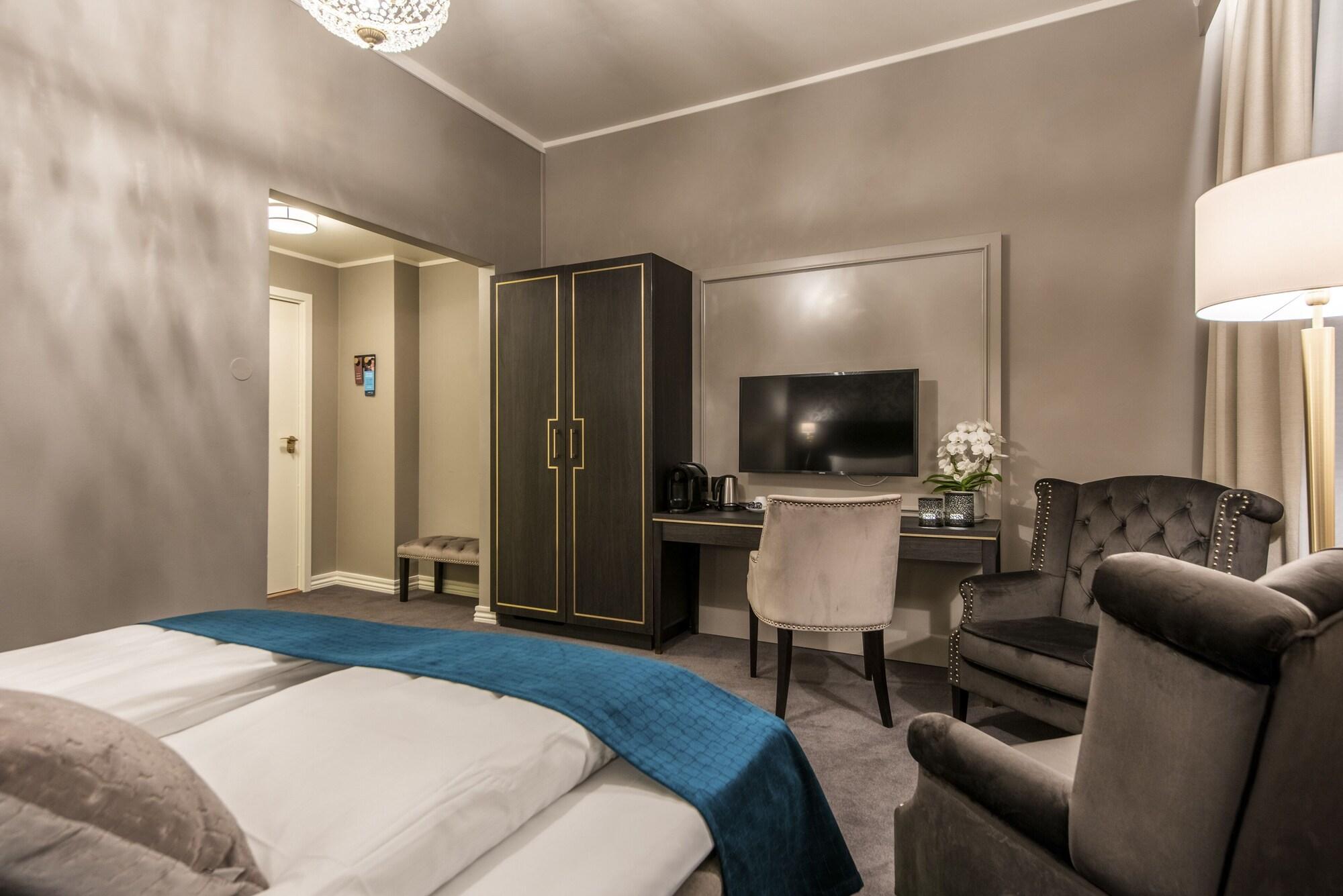 Home Hotel Grand Йёвик Экстерьер фото